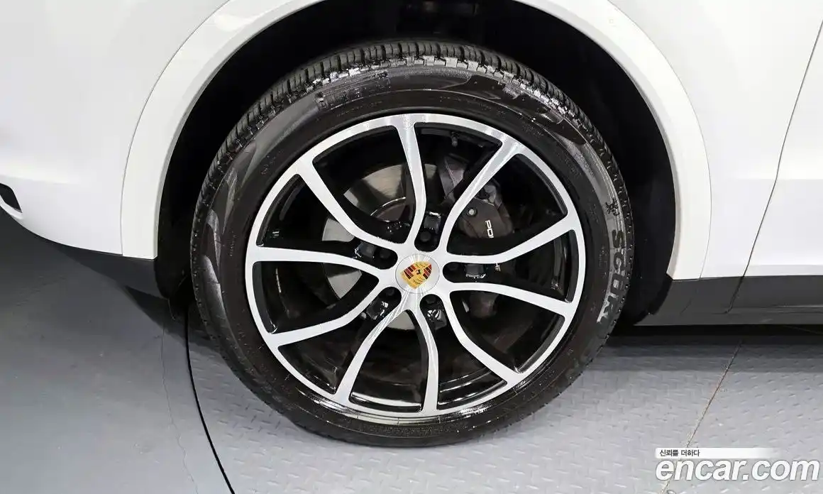 Porsche Cayenne 2019 3.0 гидро в Москве № 197671, фото 5