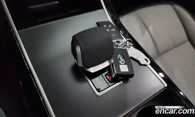 Land Rover Range-Rover Evoque 2025 2.0 гидро в Москве № 198073, миниатюра 9
