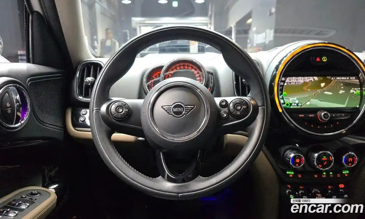 Mini Countryman 2019 2.0 гидро в Москве № 198496, фото 14