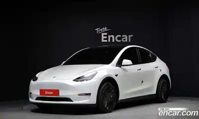 Tesla Model Y, 2021