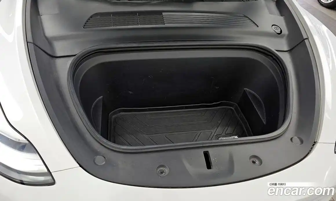 Tesla Model Y 2021 0.2 гидро в Москве № 198613, фото 6