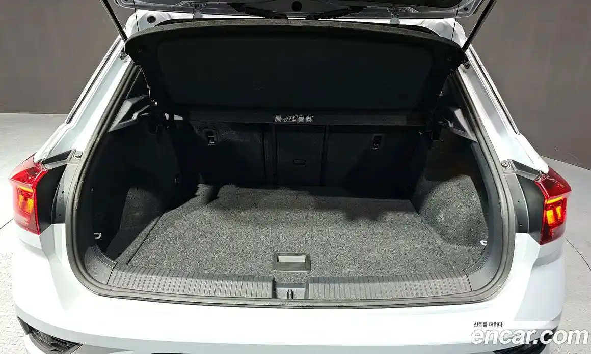 Volkswagen T-Roc 2021 2.0 гидро в Москве № 199034, фото 20