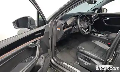 Volkswagen Touareg 2024 3.0 гидро в Москве № 199089, миниатюра 10