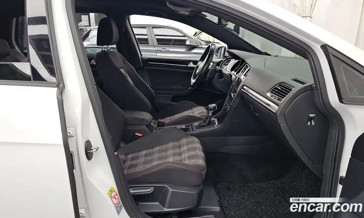 Volkswagen Golf 2016 2.0 гидро в Москве № 199218, фото 11