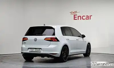 Volkswagen Golf 2016 2.0 гидро в Москве № 199218, миниатюра 2