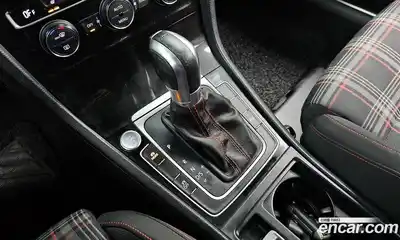 Volkswagen Golf 2016 2.0 гидро в Москве № 199218, миниатюра 9