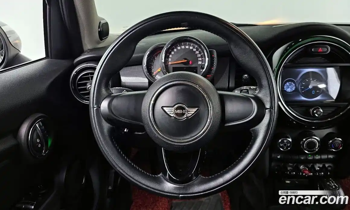 Mini Cooper 2017 1.5 гидро в Москве № 202895, фото 13
