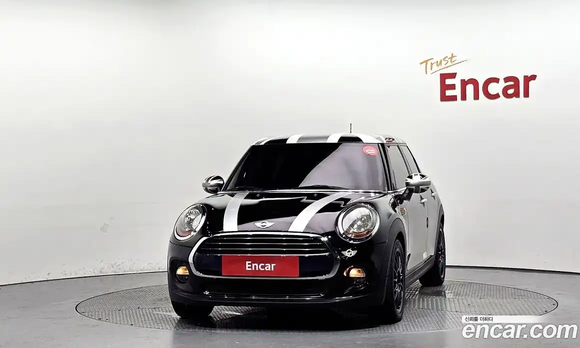 Mini Cooper 2017 1.5 гидро в Москве № 202895, фото 3