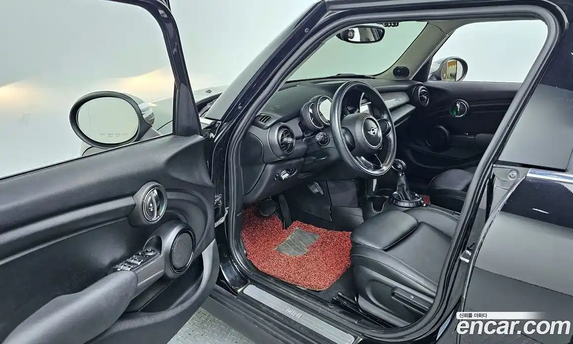 Mini Cooper 2017 1.5 гидро в Москве № 202895, фото 10