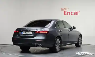 Mercedes-Benz E-Class 2022 2.0 гидро, миниатюра 2