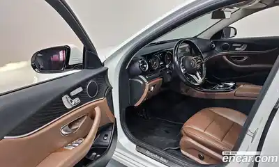 Mercedes-Benz E-Class 2020 1.9 гидро, миниатюра 11