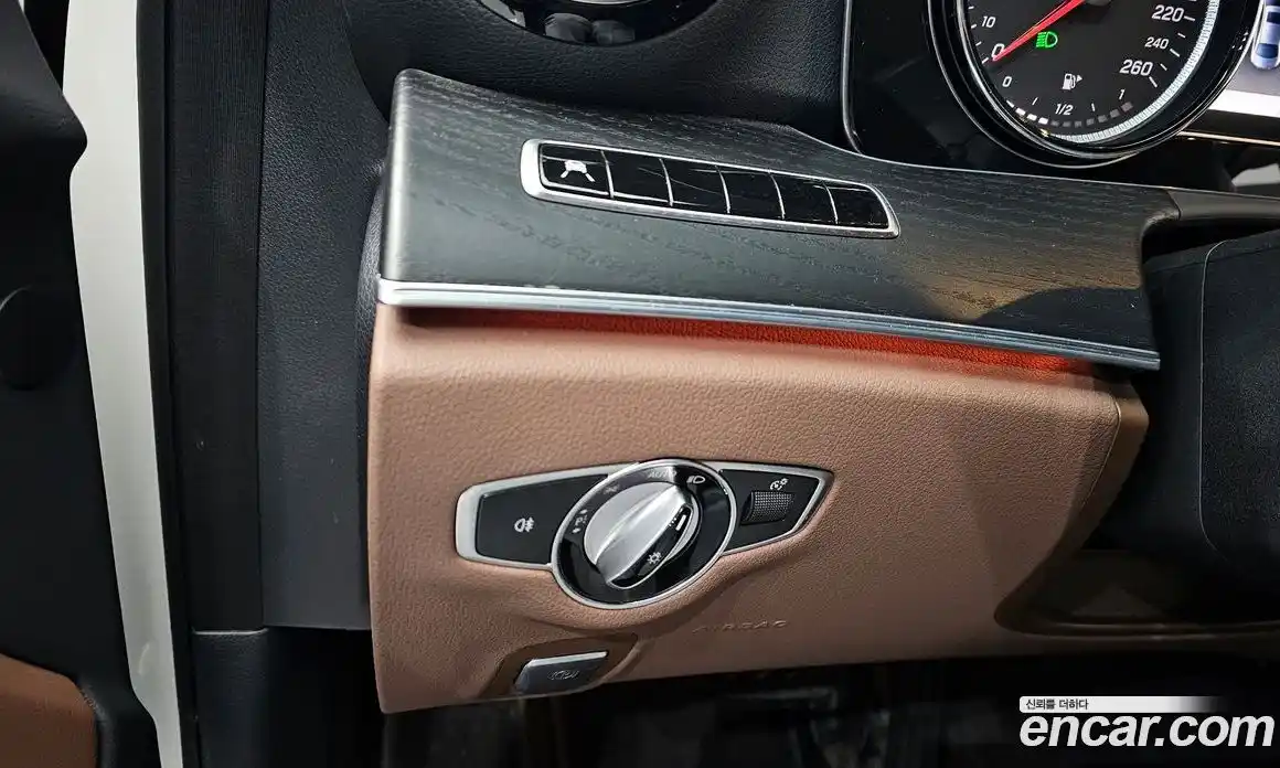 Mercedes-Benz E-Class 2020 1.9 гидро, фото 16