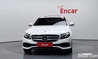 Mercedes-Benz E-Class 2020 1.9 гидро, миниатюра 3