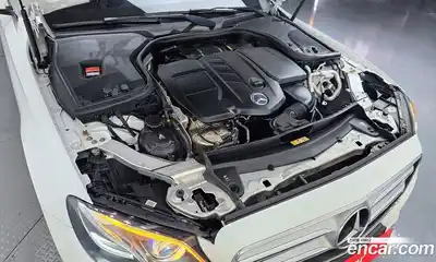 Mercedes-Benz E-Class 2020 1.9 гидро, миниатюра 6