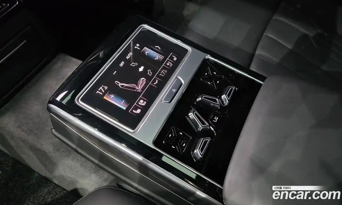 Audi A8 2021 4.0 гидро в Москве № 212405, фото 18