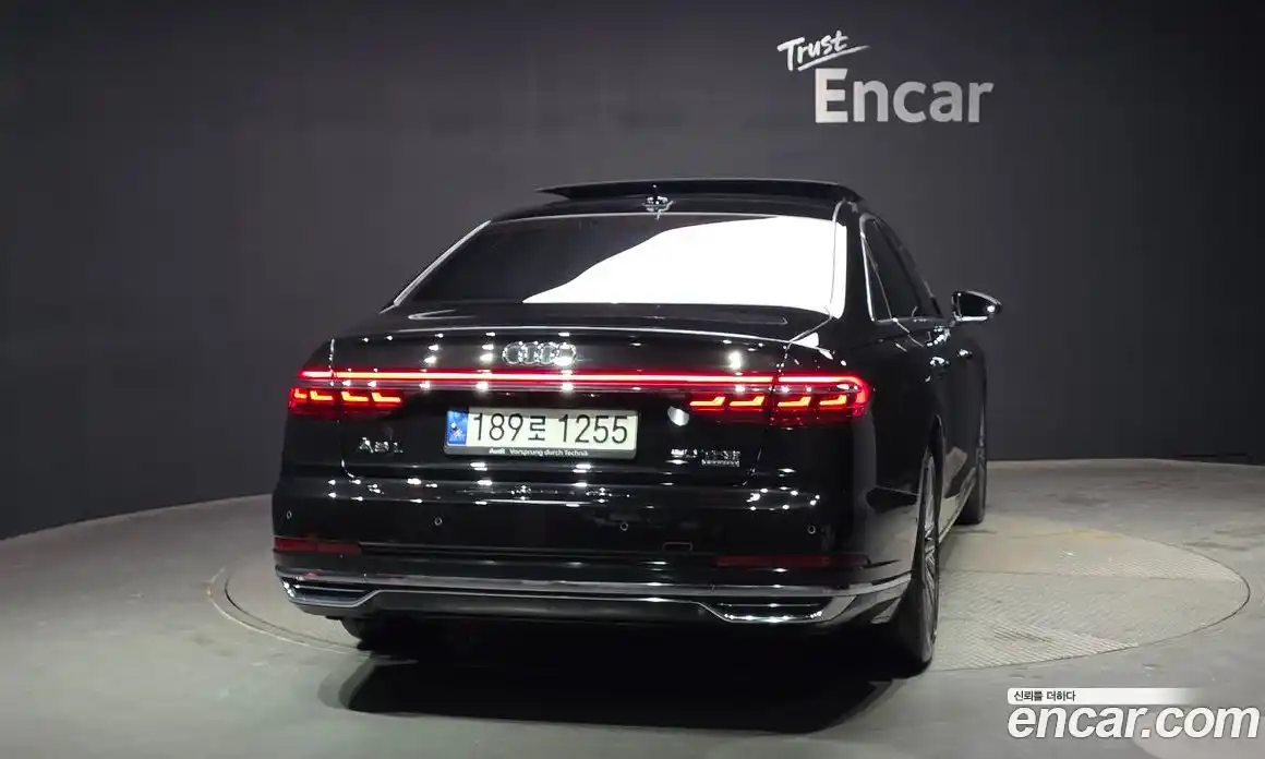 Audi A8 2021 4.0 гидро в Москве № 212405, фото 4