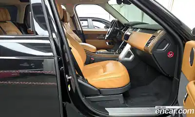 Land Rover Range-Rover 2021 3.0 гидро в Москве № 213386, миниатюра 11