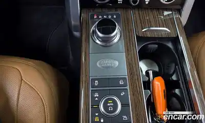 Land Rover Range-Rover 2021 3.0 гидро в Москве № 213386, миниатюра 9