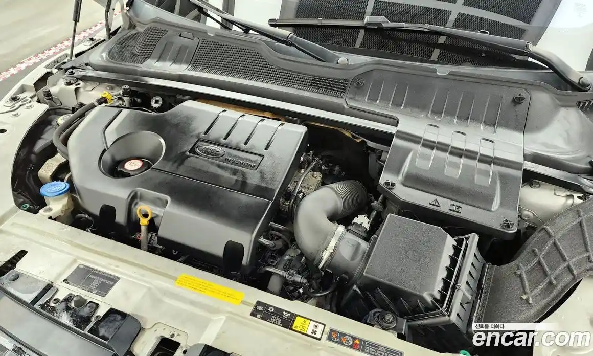 Land Rover Range-Rover Evoque 2015 2.0 гидро в Москве № 213579, фото 6