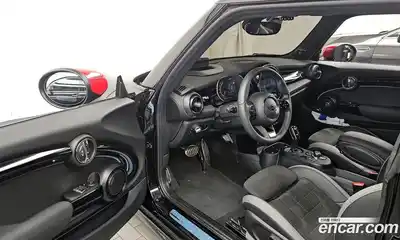 Mini Cooper 2023 2.0 гидро в Москве № 214216, миниатюра 10