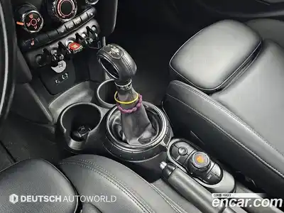 Mini Cooper 2015 1.5 гидро в Москве № 214414, миниатюра 9