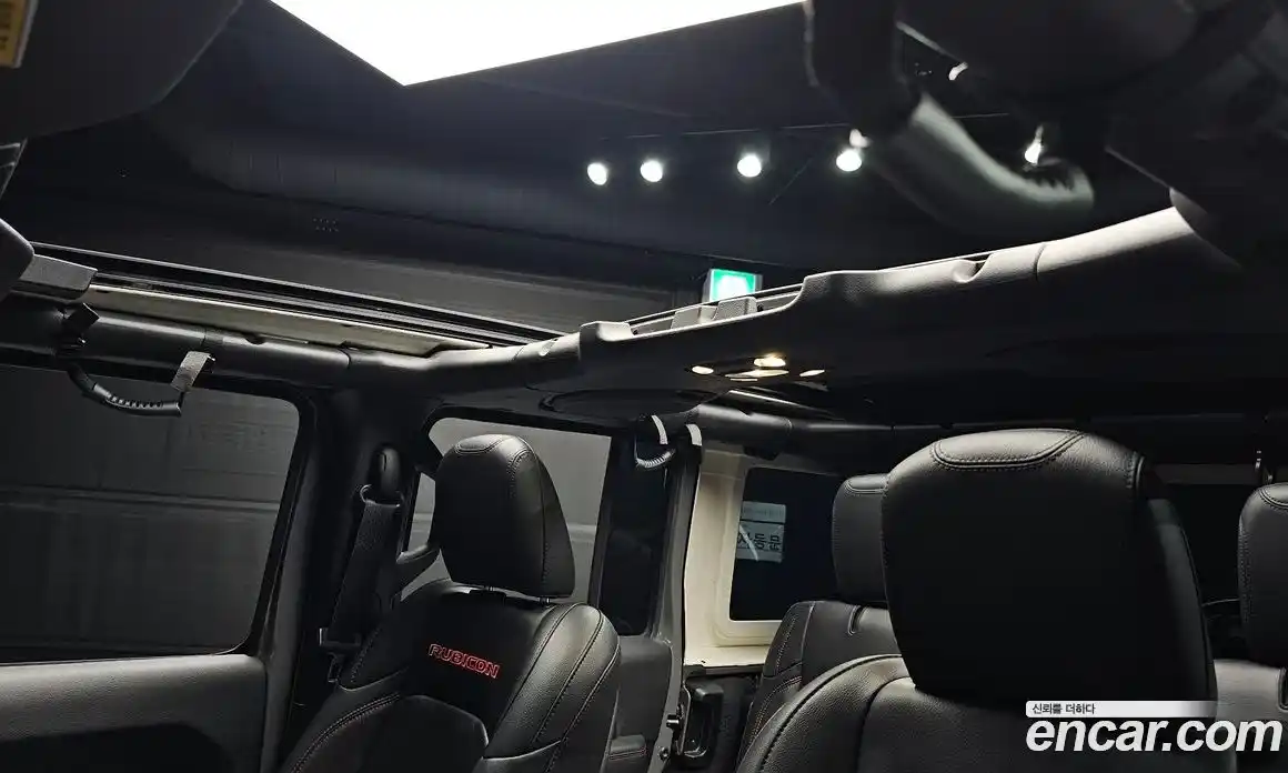 Jeep Wrangler 2019 2.0 гидро в Москве № 232463, фото 16