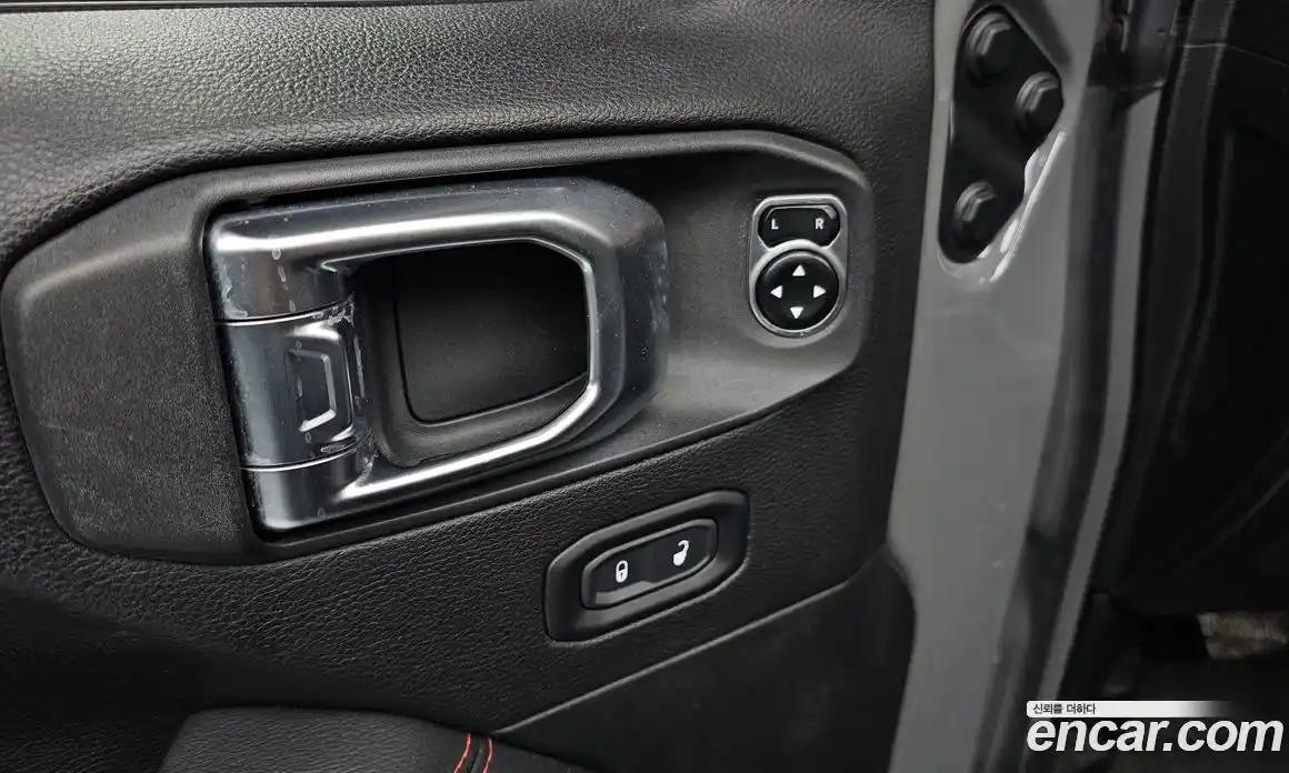 Jeep Wrangler 2019 2.0 гидро в Москве № 232463, фото 18