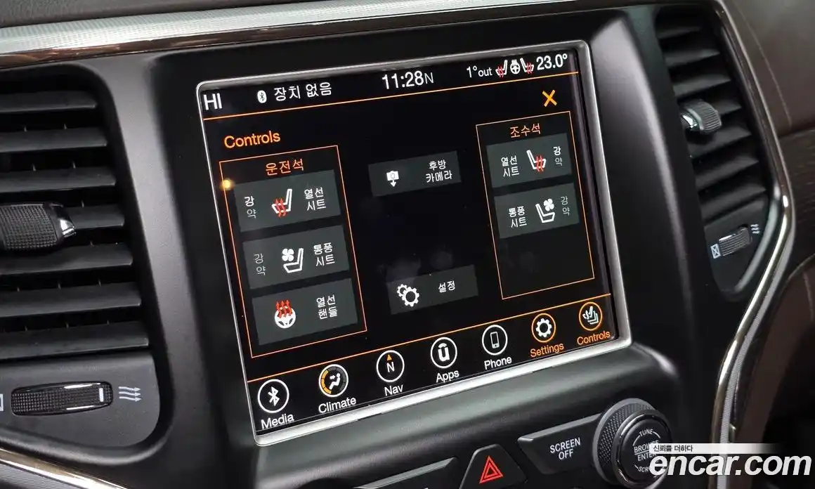 Jeep Cherokee 2018 3.0 гидро в Москве № 232682, фото 18