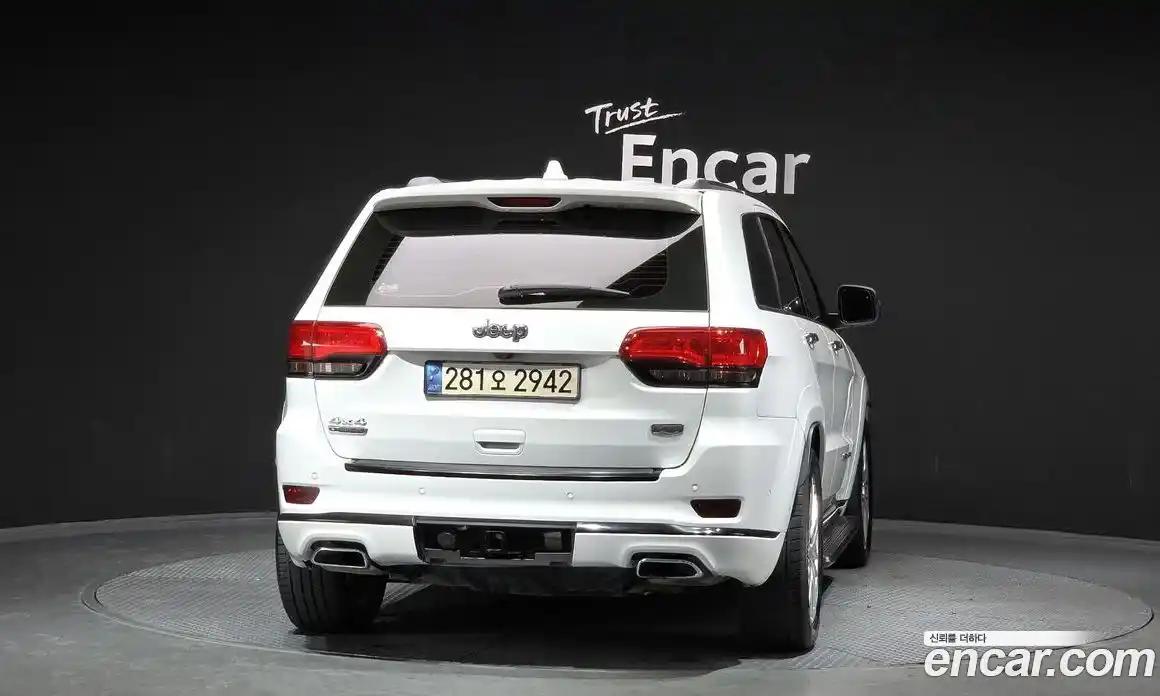 Jeep Cherokee 2018 3.0 гидро в Москве № 232682, фото 4