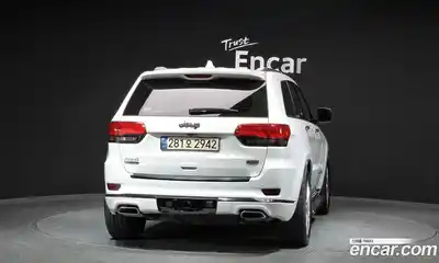 Jeep Cherokee 2018 3.0 гидро в Москве № 232682, миниатюра 4
