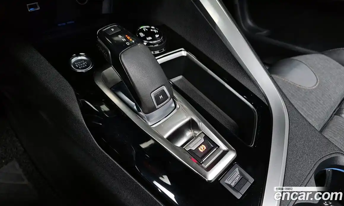 Peugeot 3008 2019 1.5 гидро в Москве № 234079, фото 9