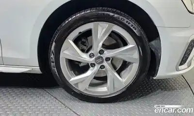 Audi A4 2021 2.0 гидро в Москве № 245630, миниатюра 4