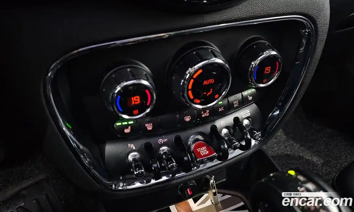 Mini Clubman 2019 2.0 гидро в Москве № 253383, фото 15