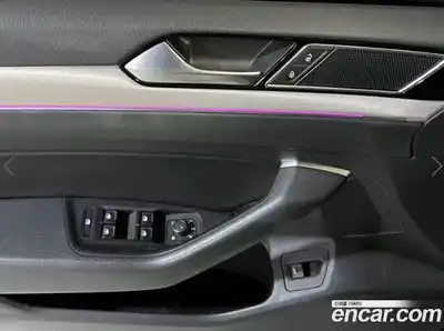 Volkswagen Arteon 2018 2.0 гидро в Москве № 255083, миниатюра 12
