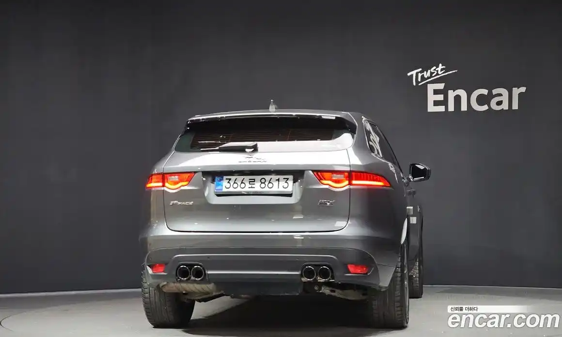 Jaguar F-Pace 2018 2.0 гидро в Москве № 256082, фото 4