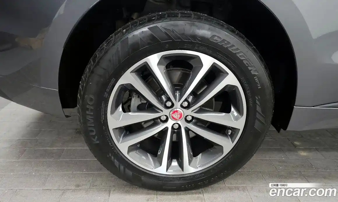 Jaguar F-Pace 2018 2.0 гидро в Москве № 256082, фото 5