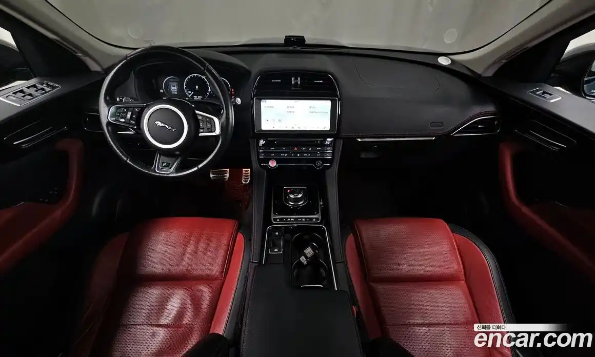 Jaguar F-Pace 2018 2.0 гидро в Москве № 256082, фото 7