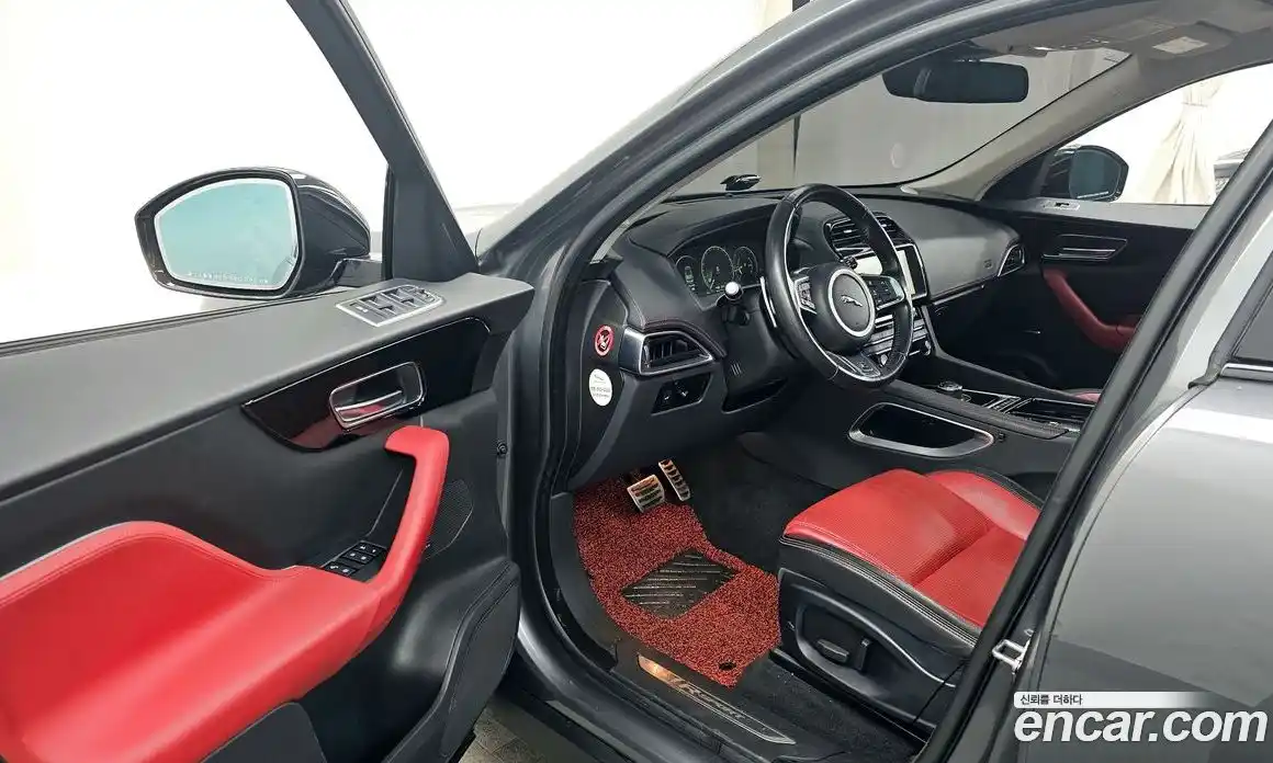 Jaguar F-Pace 2018 2.0 гидро в Москве № 256082, фото 10