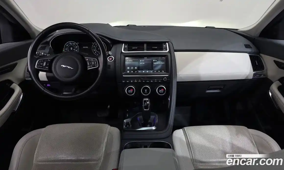 Jaguar E-Pace 2020 2.0 гидро в Москве № 256085, фото 7