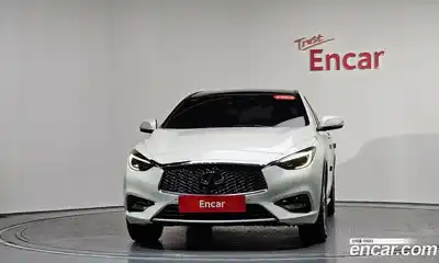 Infiniti Q30 2019 2.0 гидро в Москве № 256122, миниатюра 2