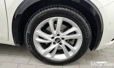 Infiniti Q30 2019 2.0 гидро в Москве № 256122, миниатюра 4