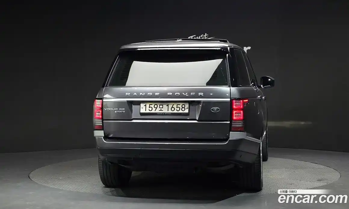 Land Rover Range-Rover 2016 4.4 гидро в Москве № 271546, фото 4