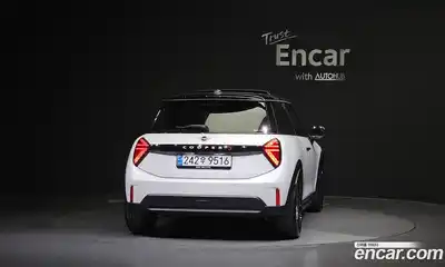 Mini Cooper 2024 2.0 гидро в Москве № 271728, миниатюра 4