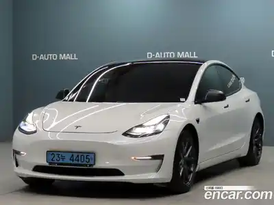 Tesla Model 3, 2022