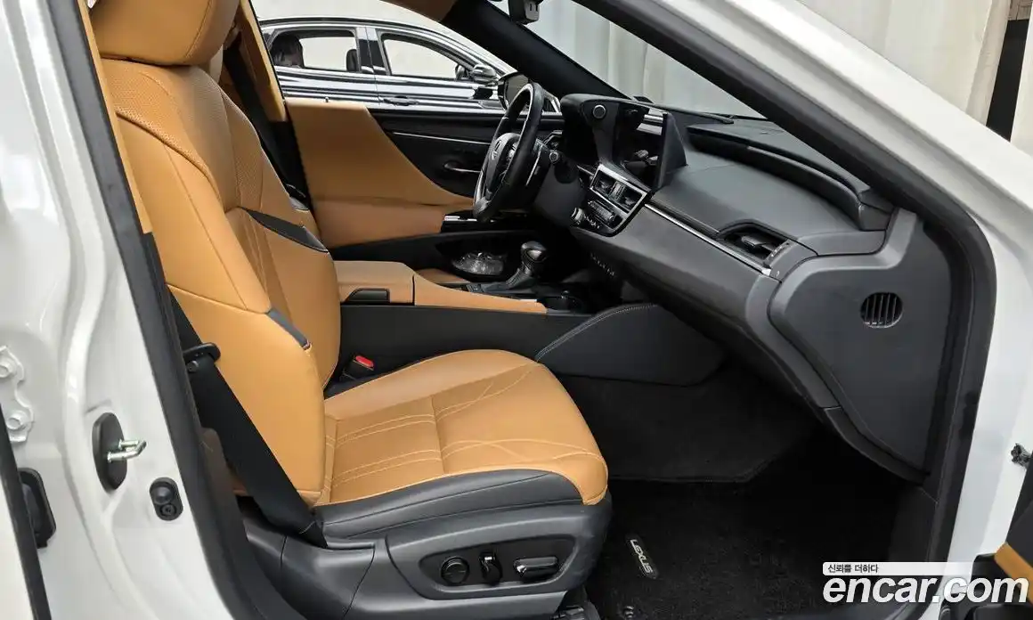 Lexus ES 2023 2.5 гидро в Москве № 275619, фото 11