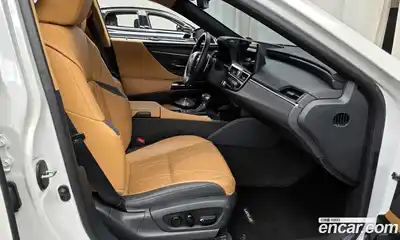 Lexus ES 2023 2.5 гидро в Москве № 275619, миниатюра 11