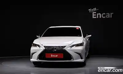 Lexus ES 2023 2.5 гидро в Москве № 275619, миниатюра 3