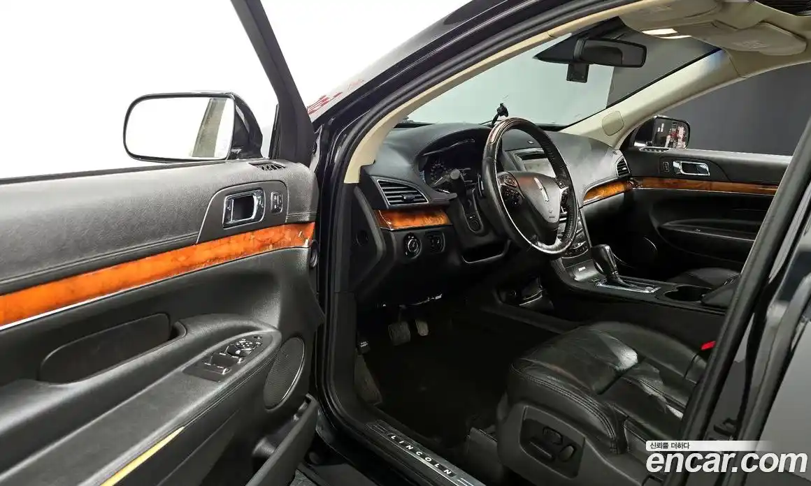 Lincoln MKT 2014 3.5 гидро в Москве № 282502, фото 11