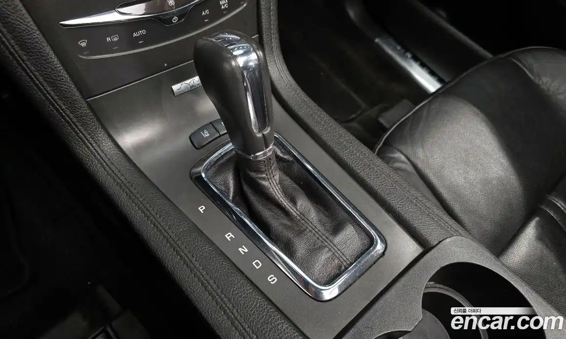 Lincoln MKT 2014 3.5 гидро в Москве № 282502, фото 9