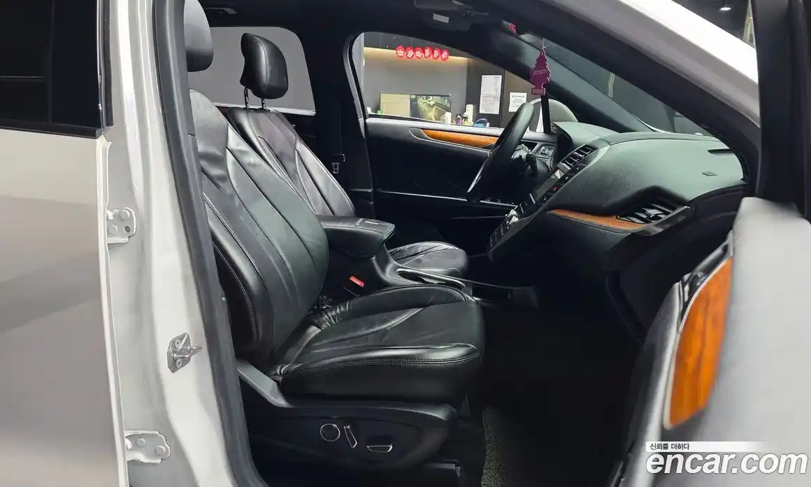 Lincoln MKC 2017 2.0 гидро в Москве № 282642, фото 11